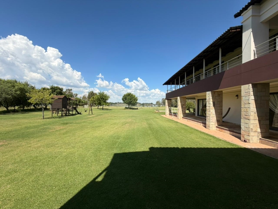 7 Bedroom Property for Sale in Oranjeville Free State